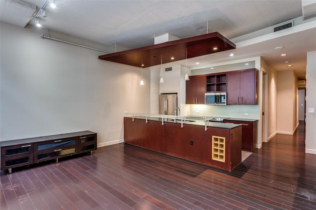 One Montgomery Plaza Residence Condo - Residential