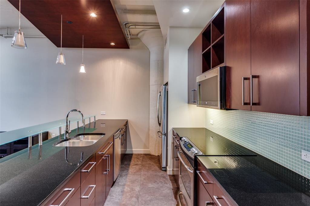 One Montgomery Plaza Residence Condo - Residential