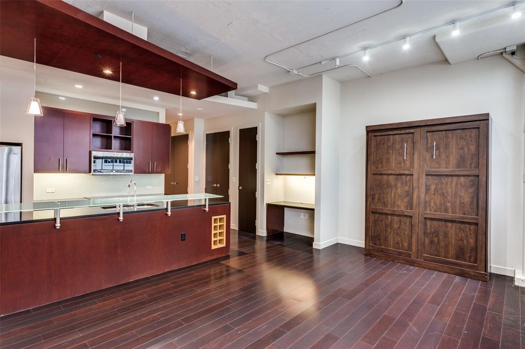 One Montgomery Plaza Residence Condo - Residential