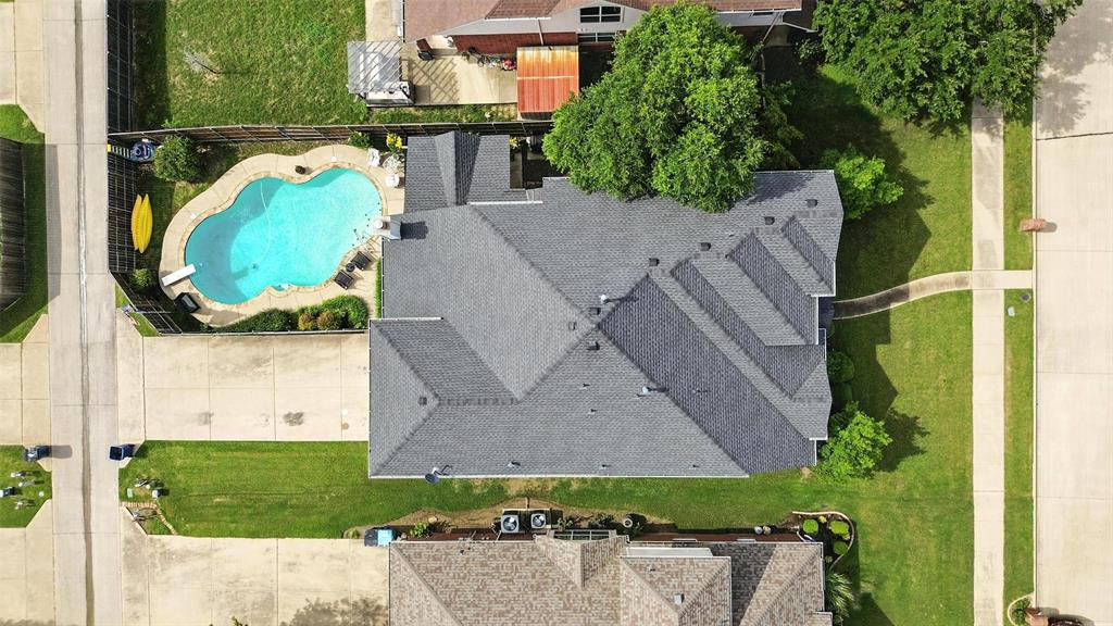 1276 Highland Drive