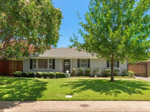 2532 Lazydale Drive Dallas TX 75228