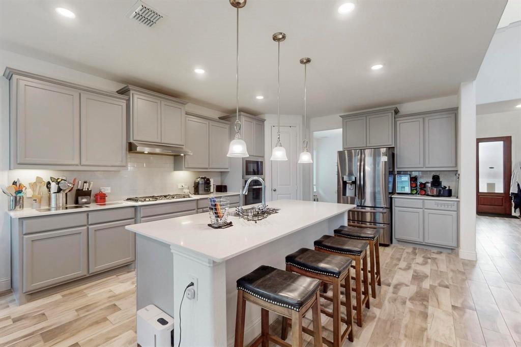 1429 Shooting Star Drive