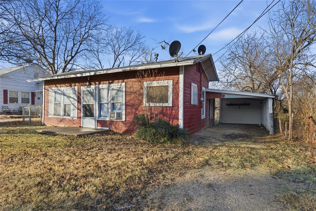 309 S Ostrom Avenue