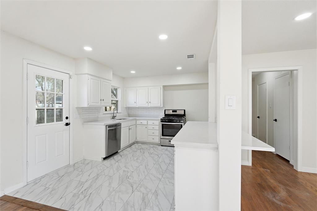 10833 Ruth Ann Drive