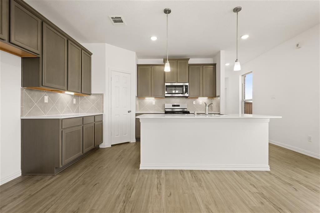 469 Silent Pond
