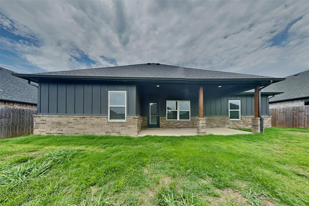 Photo 1 of 17 — 2902 Orchid Drive, Sherman, TX 75092