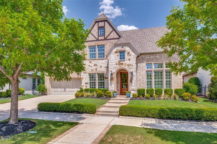 Photo 1 of 40 — 12910 Timber Crossing Drive, Frisco, TX 75033