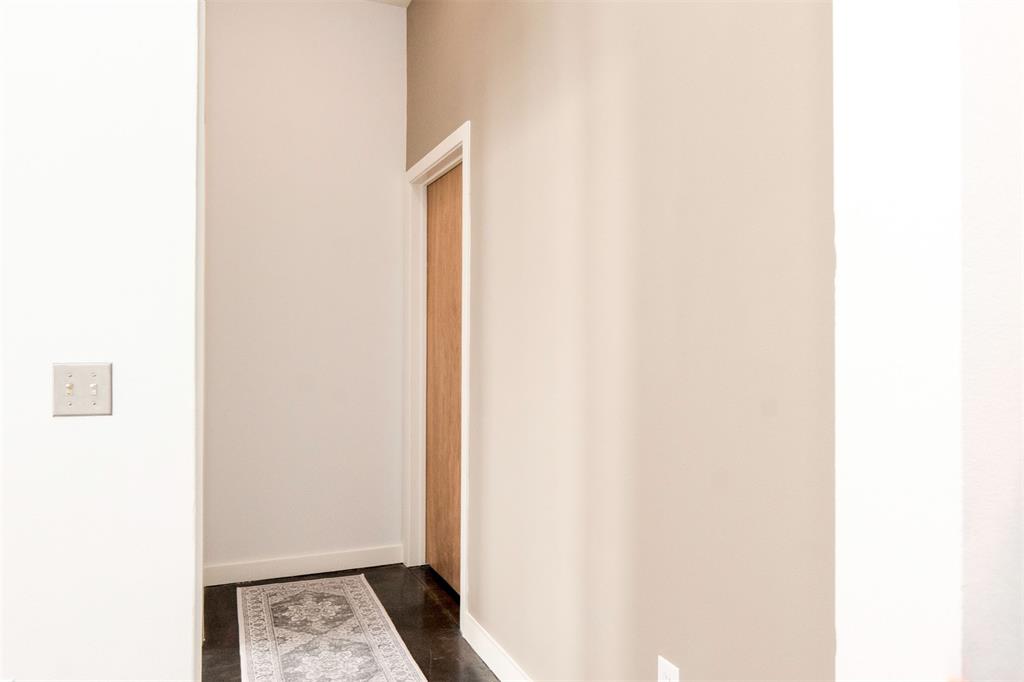 Texas & Pacific Lofts Condo - Residential