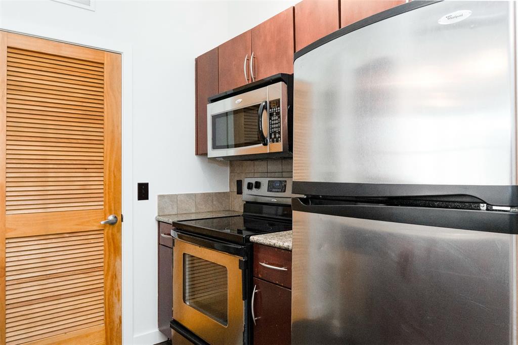 Texas & Pacific Lofts Condo - Residential