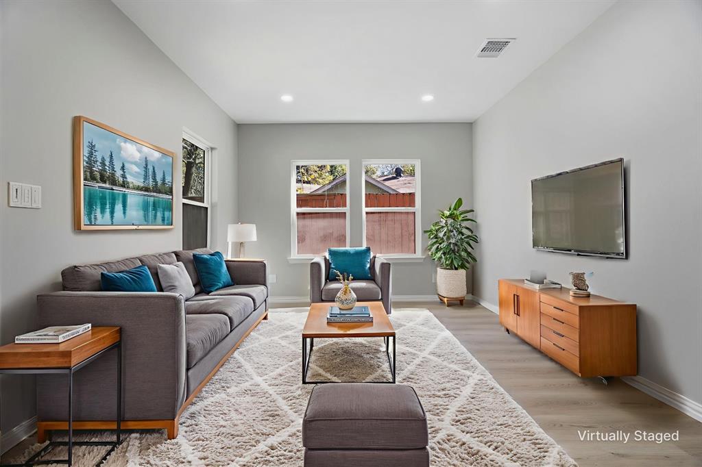 1123 Cornelia Street