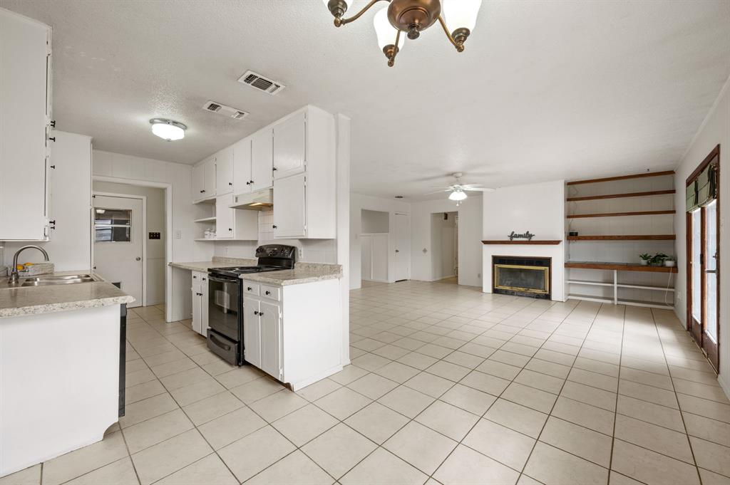 Bell Manor - Residential