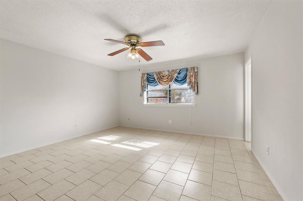 Bell Manor - Residential