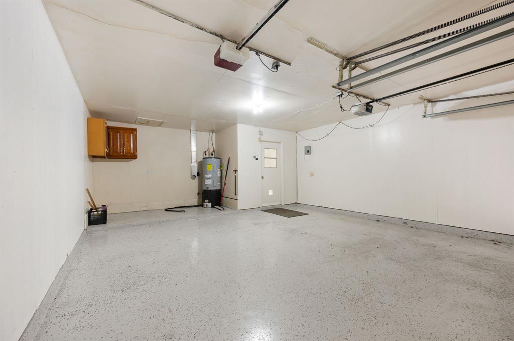 Bell Manor - Residential