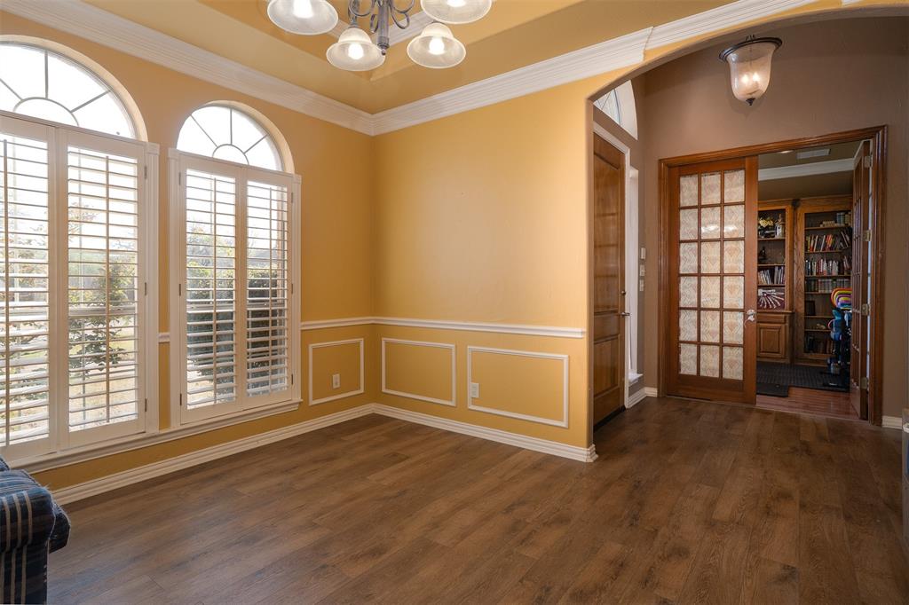 728 Lake View Drive