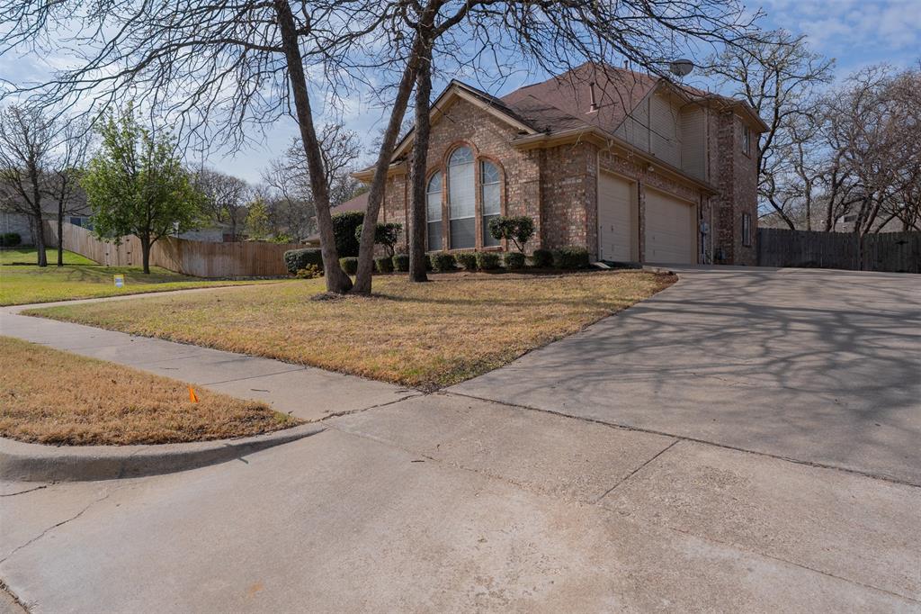 728 Lake View Drive