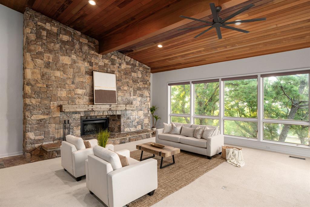 826 Skyline Drive