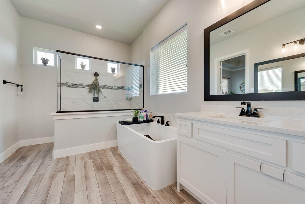 Lynx Hollow - Residential