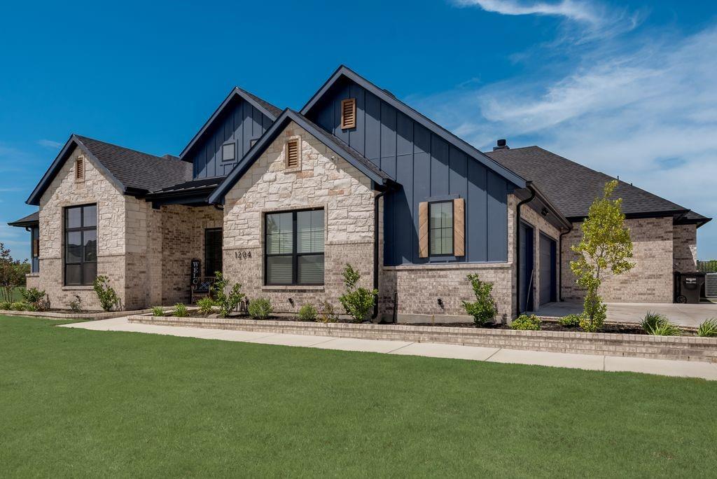 1204 Jungle Drive