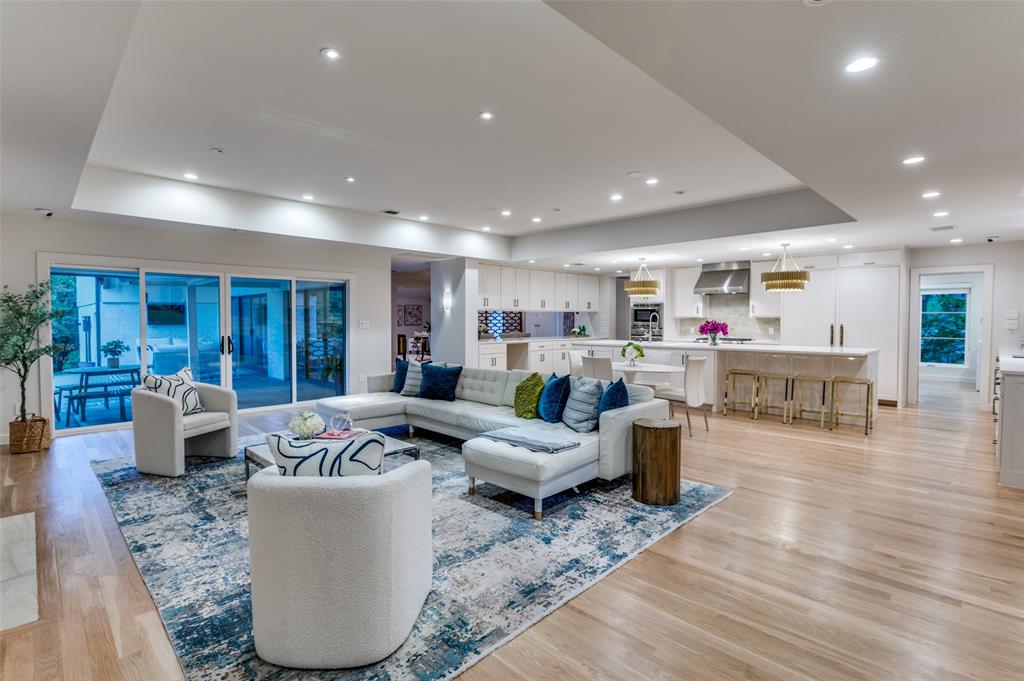 JANMAR CIRCLE NO 5 - Residential