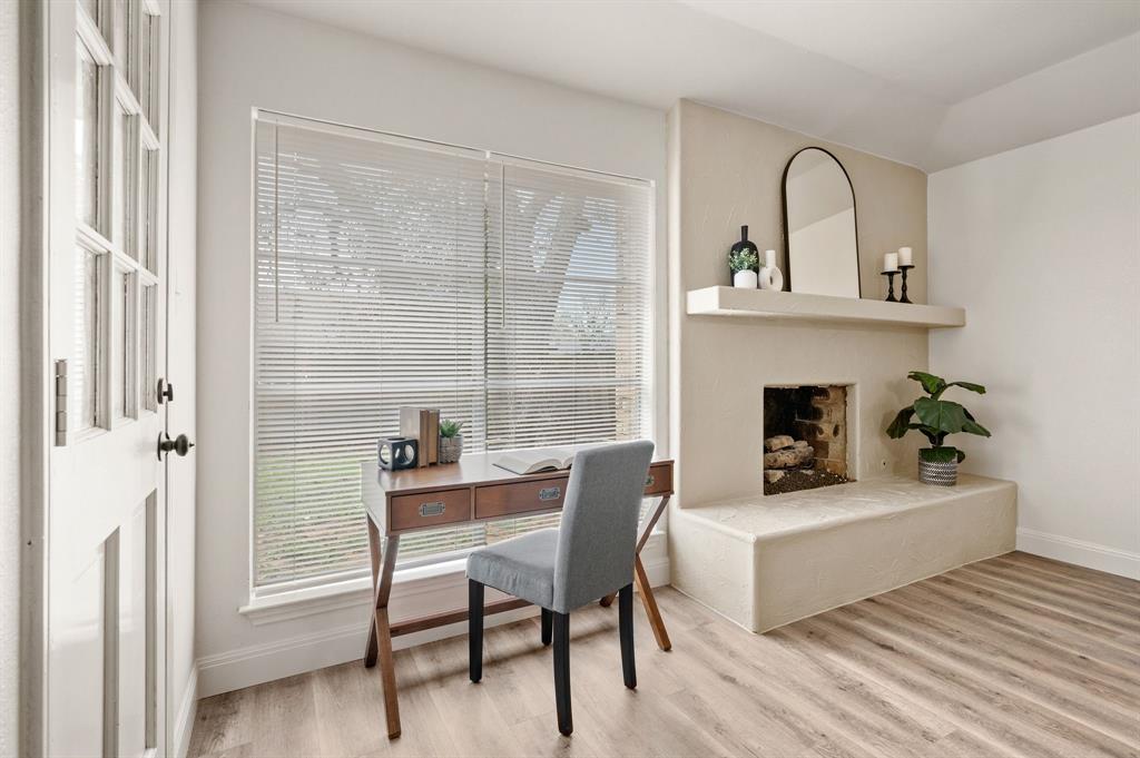 Bell Manor West - Residential