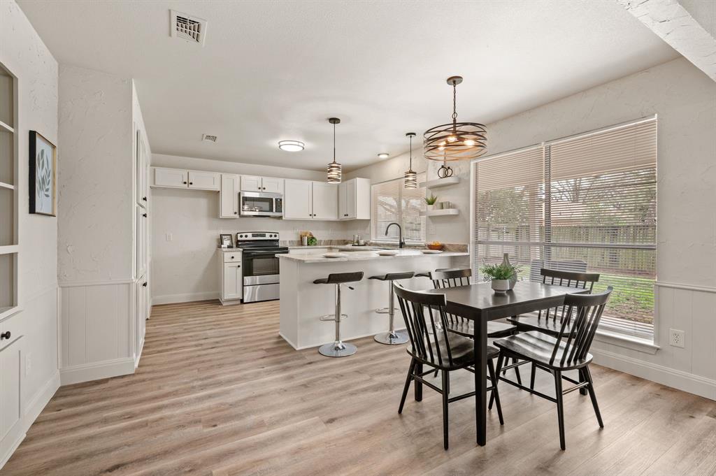 Bell Manor West - Residential