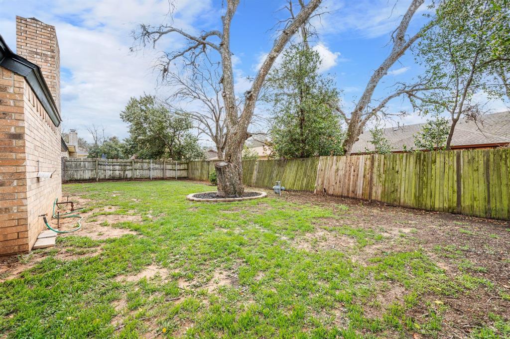 Bell Manor West - Residential