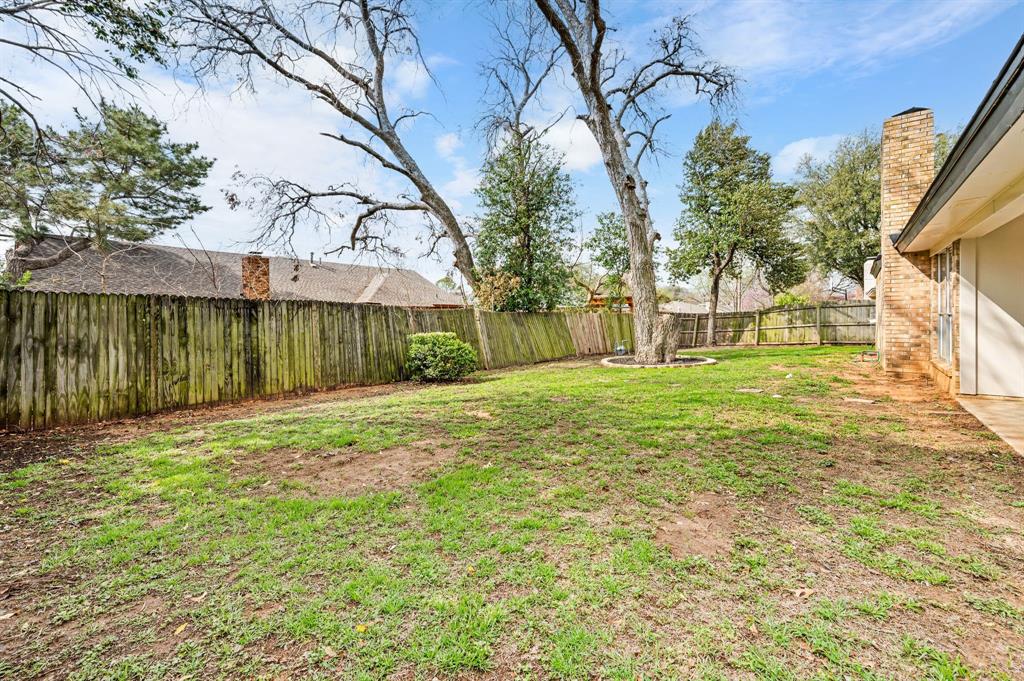 Bell Manor West - Residential