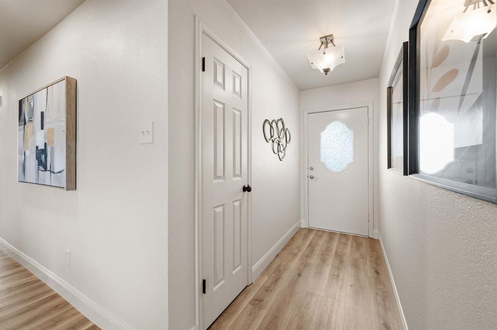 Bell Manor West - Residential