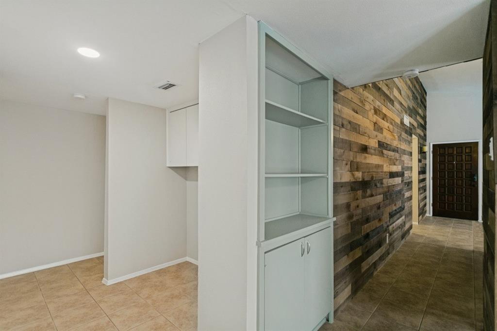 1412 Sequoia Drive