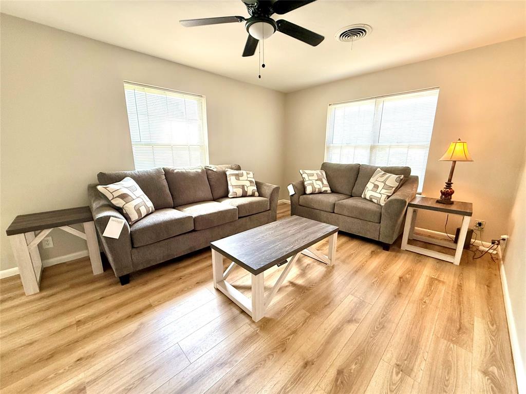 506 Melody Lane