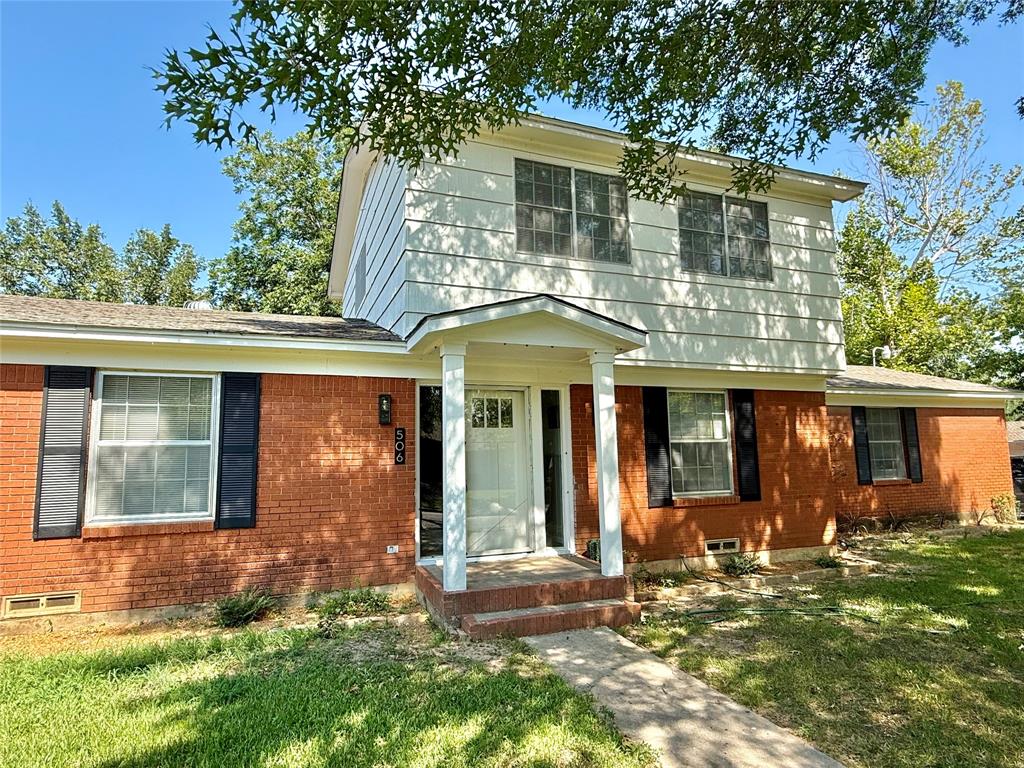 506 Melody Lane