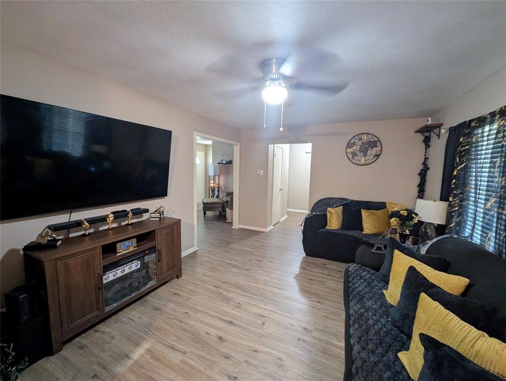 1309 Glenville Drive