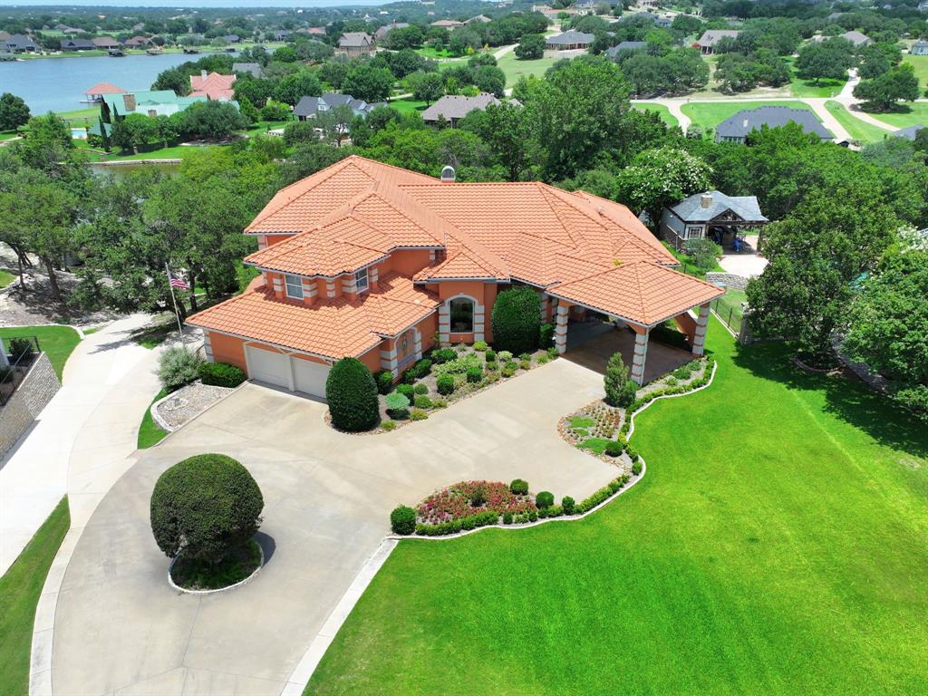 2002 W Emerald Bend Court