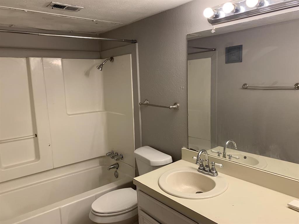 Faulkner Point 01-Faulkner Point - Residential Lease