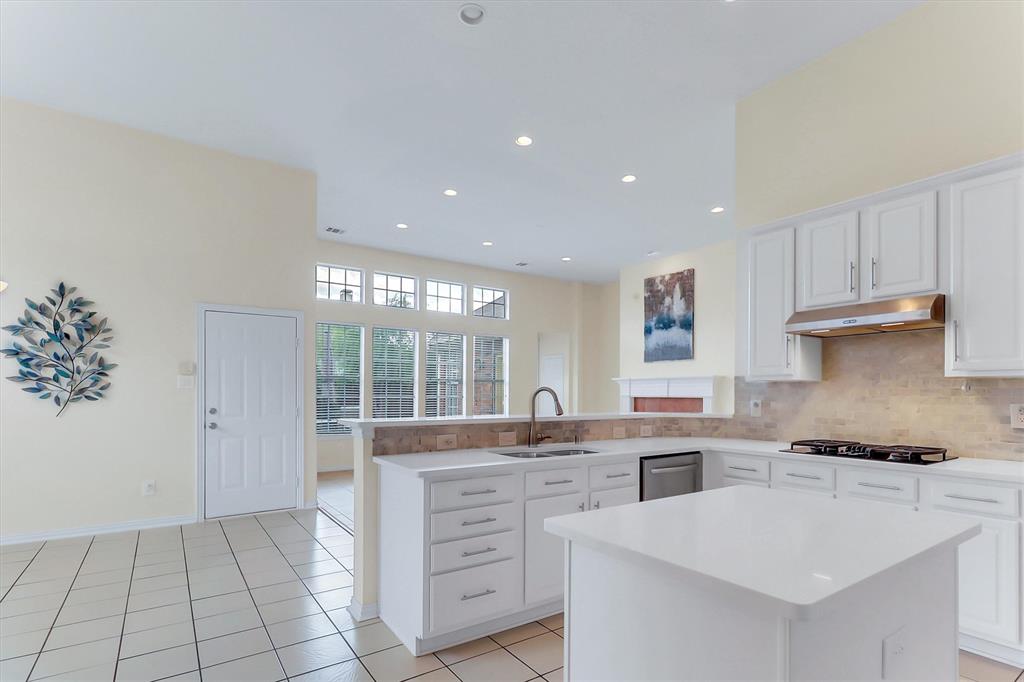 3616 Mackenzie Lane