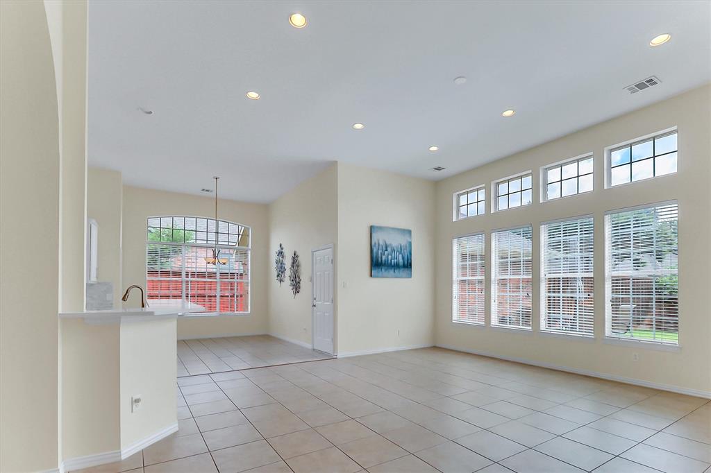 3616 Mackenzie Lane