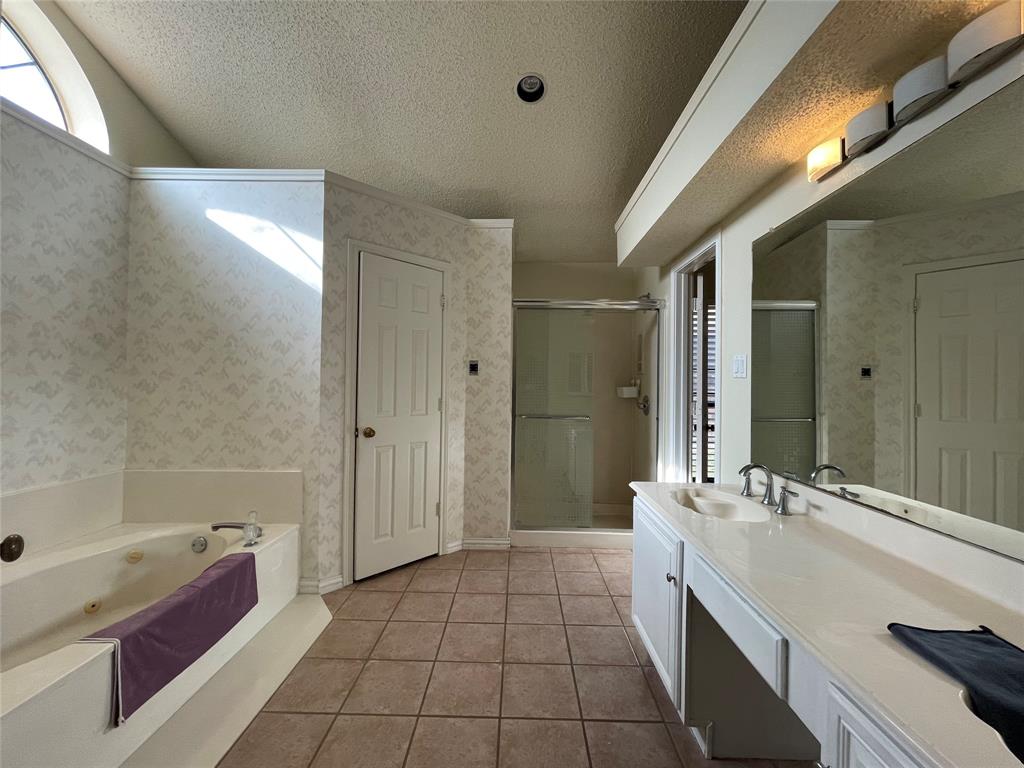 Camelot 17 - Residential Lease