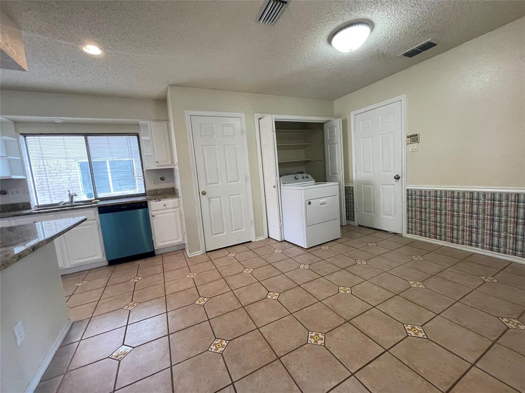 Camelot 17 - Residential Lease