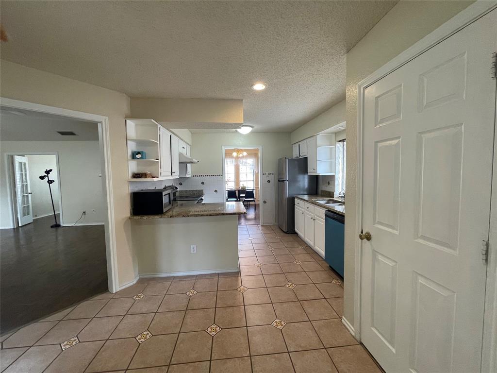 Camelot 17 - Residential Lease