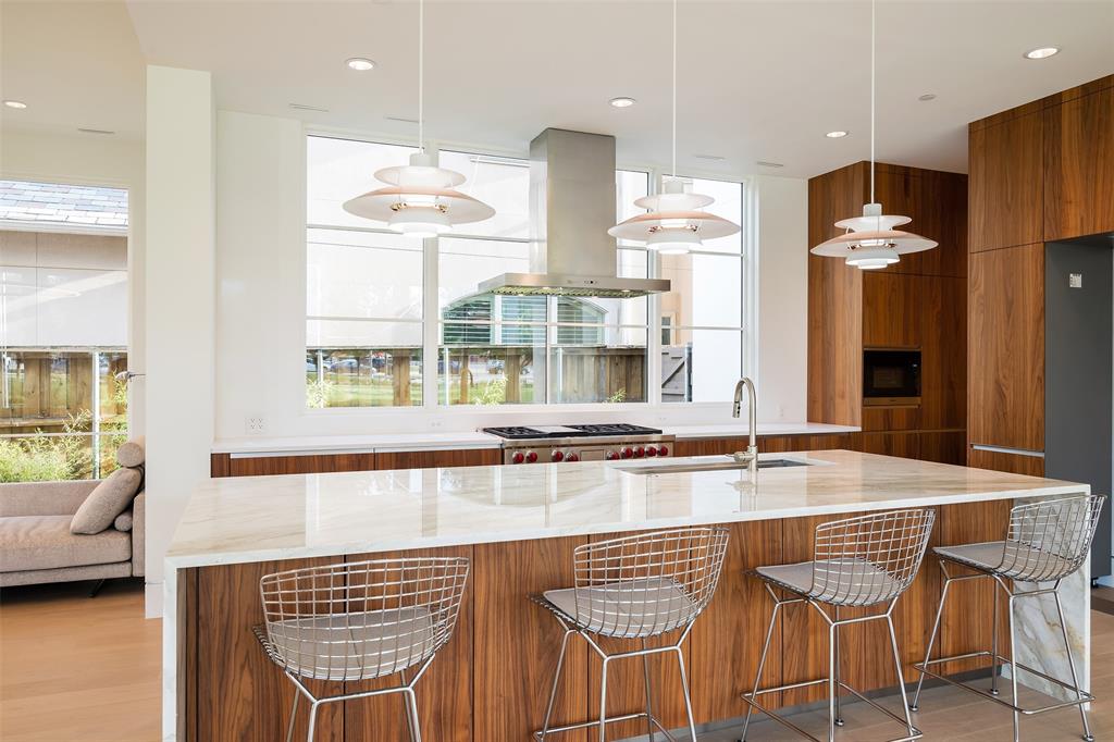 A G Mcadams - Residential Lease