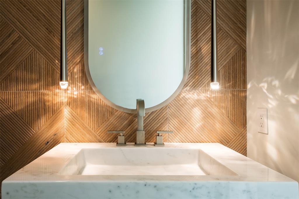 A G Mcadams - Residential Lease