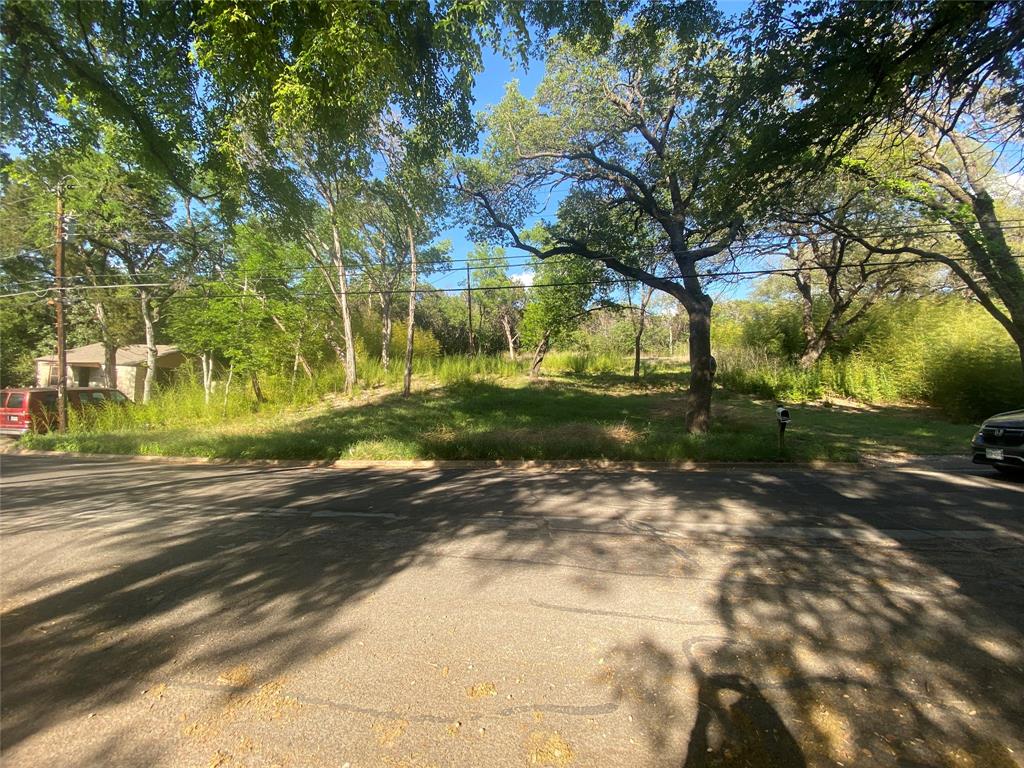3929 Mockingbird Lane