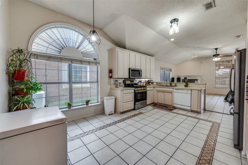 Lakes of River Trails South - Residential Lease