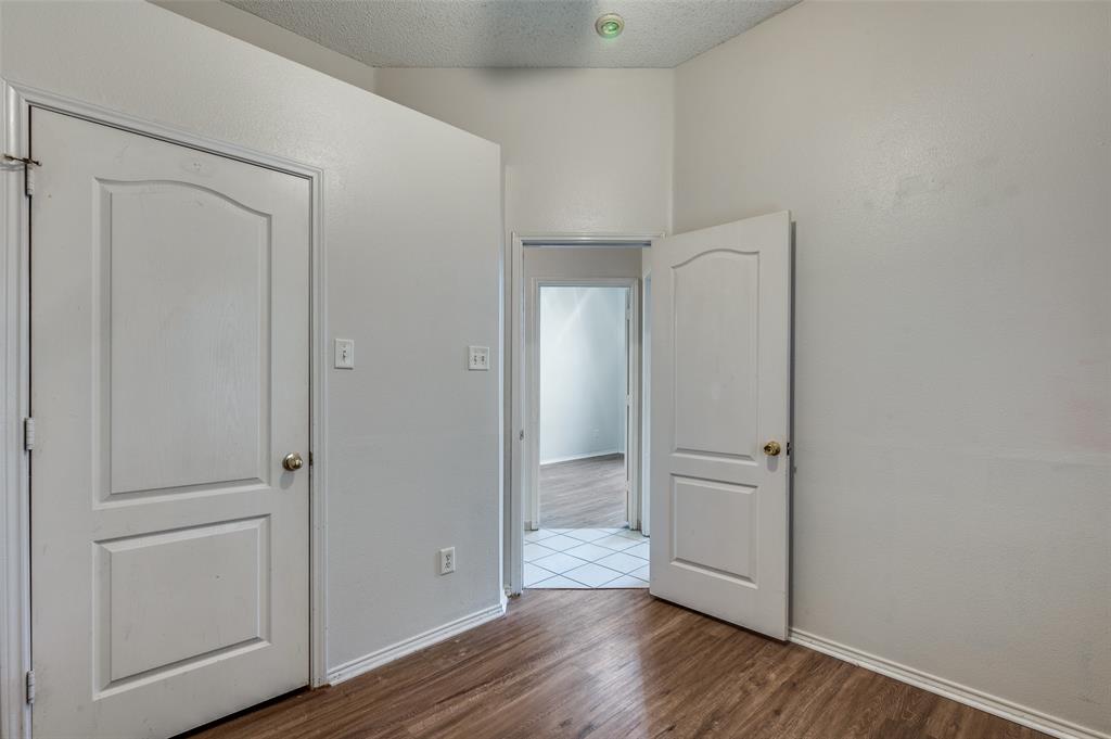 Lakes of River Trails South - Residential Lease