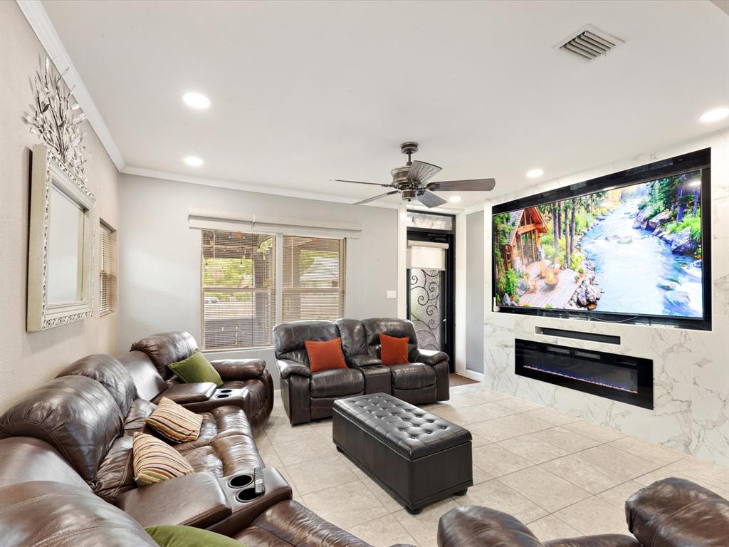 2506 Vaughn Boulevard