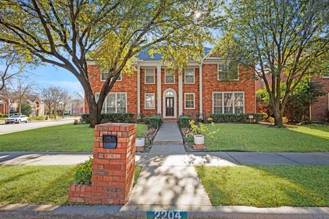 2204 Yaupon Drive Irving TX 75063