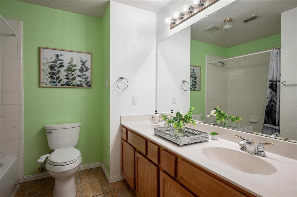 Lakewood Pointe - Residential