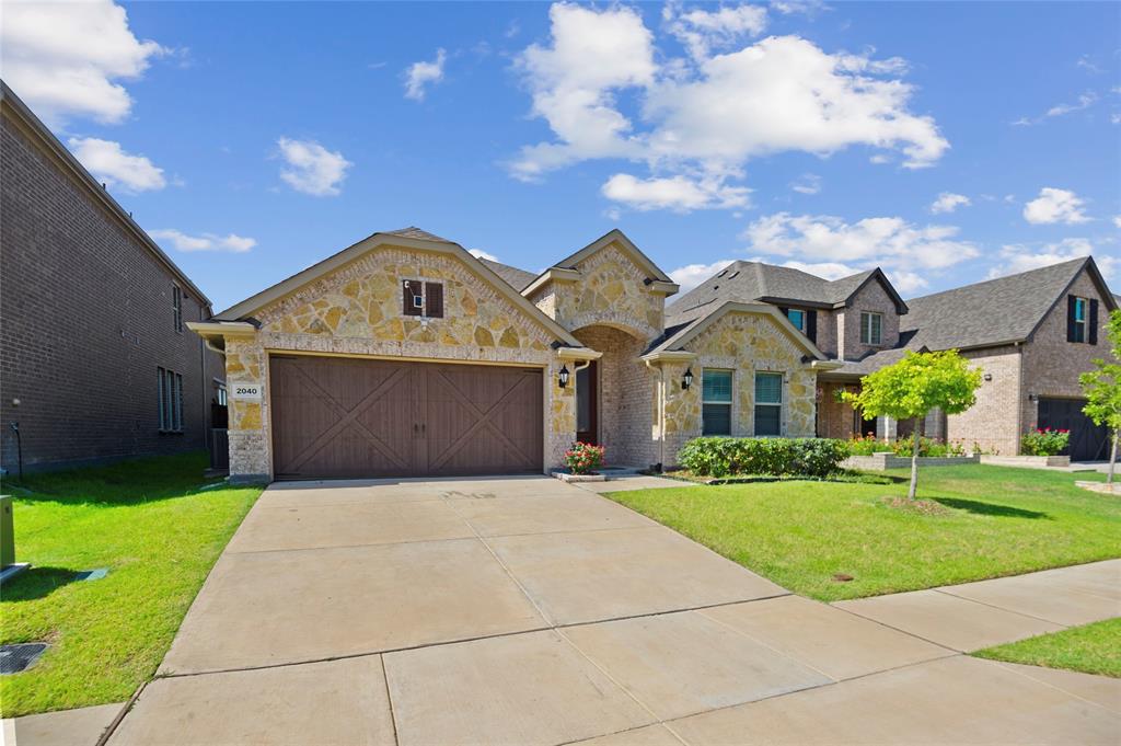 2040 Hollowcreek Trail