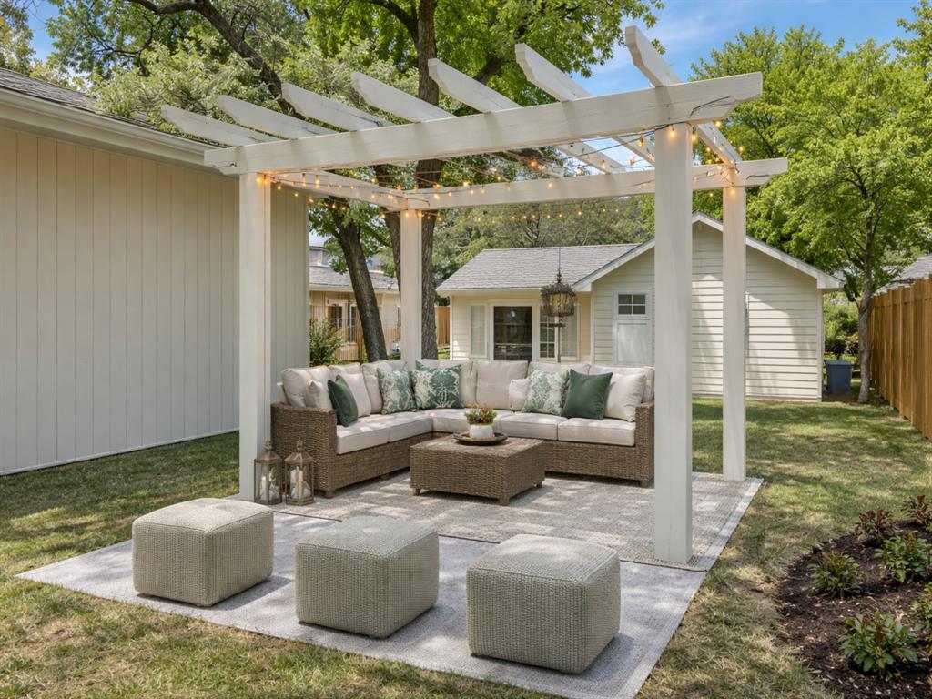 1918 Elmwood Boulevard