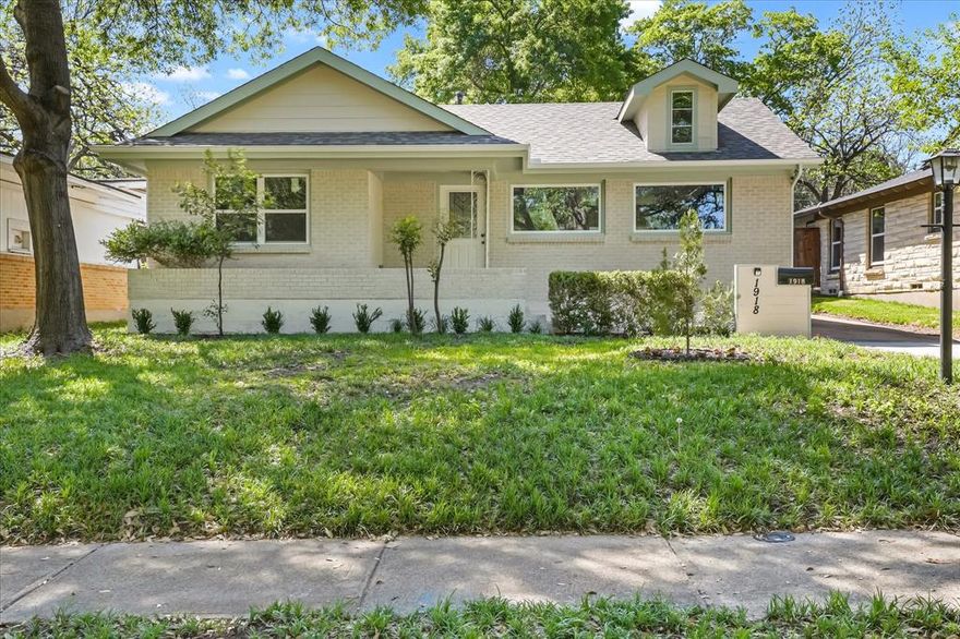 Welcome to 1918 Elmwood Blvd, a beautifully remodeled 2-bedroom, 2-bath home nestled in a welcoming and established neighborhood. With 1,144-square feet, this home has been beautifully reimagined, offering move-in-ready comfort on a tree-lined street surrounded by mature trees and genuine community character.

Inside, the open living area offers lots of natural light, creating a bright and inviting ambiance. Low-maintenance laminate flooring flows throughout the home, delivering a polished look with everyday practicality. The kitchen features a gas range and elegant fixtures, making it a functional and inspiring space for cooking and gathering.

The primary suite serves as a true retreat, complete with a beautiful en-suite bathroom featuring a dual vanity and a custom walk-in closet designed for effortless organization. A second bedroom and full bath provide comfortable space for guests or a home office.

Outside, a large backyard and covered patio extend your living space, while a detached, oversized one-car garage adds valuable storage and flexibility.
Don't miss out on this wonderful property! Schedule your private showing today!...